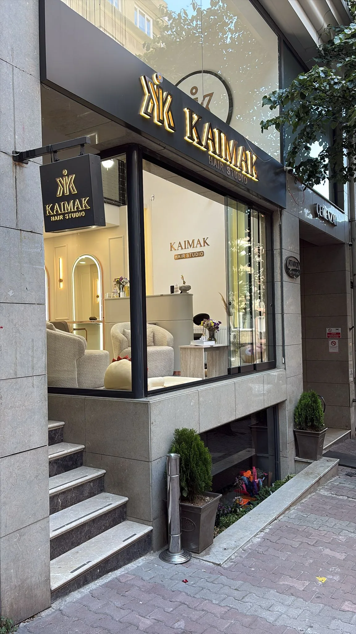 KAiMAK Hair Studio salon içi — Nişantaşı, İstanbul